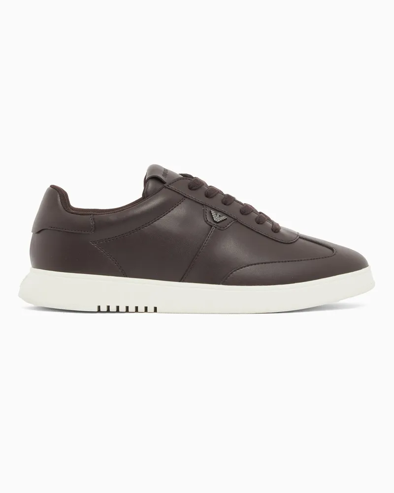 Emporio Armani Sneakers in pelle con placchetta aquila Marrone