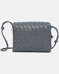 Bottega Veneta Borsa Loop Small Camera Bag in pelle Grigio