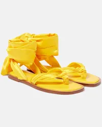 Christian Louboutin Sandali infradito Nilo Du Désert in raso Giallo