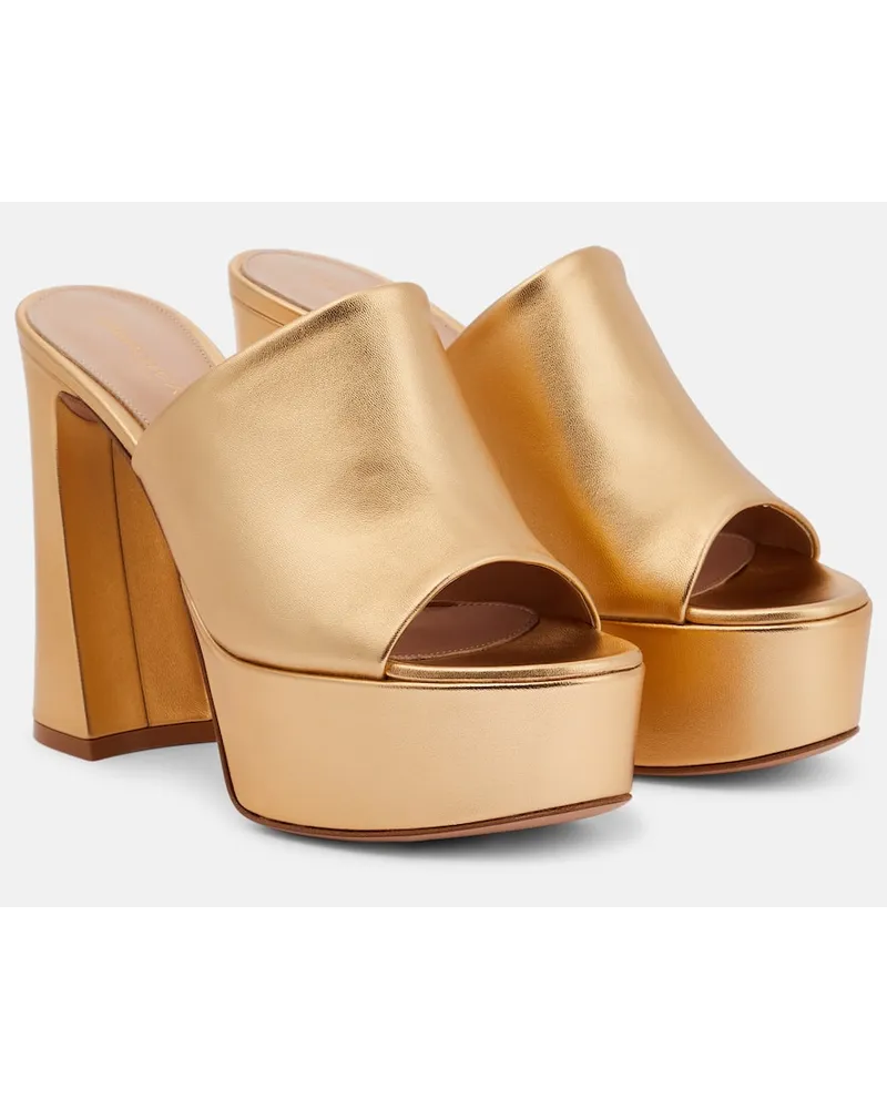 Gianvito Rossi Mules Holly in pelle con plateau Metallizzato