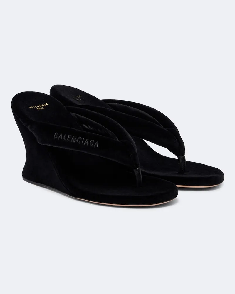 Balenciaga Sandali infradito Gaeta in velluto con zeppa Nero
