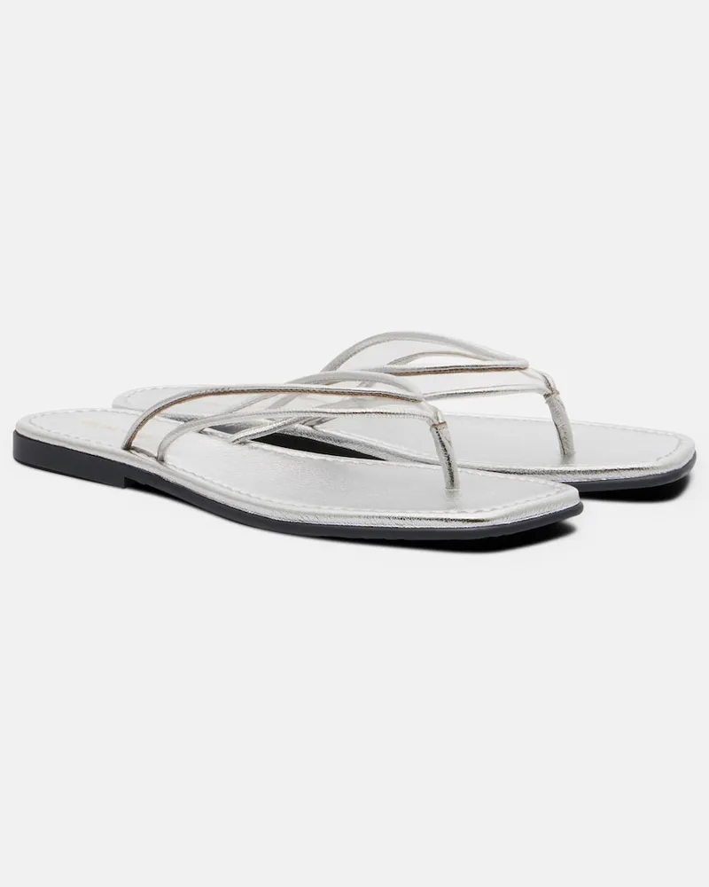 Veronica Beard Sandali infradito Clea in PVC con pelle Argento