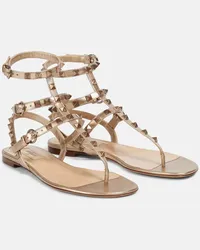 Valentino Garavani Sandali Rockstud in pelle metallizzata Metallizzato