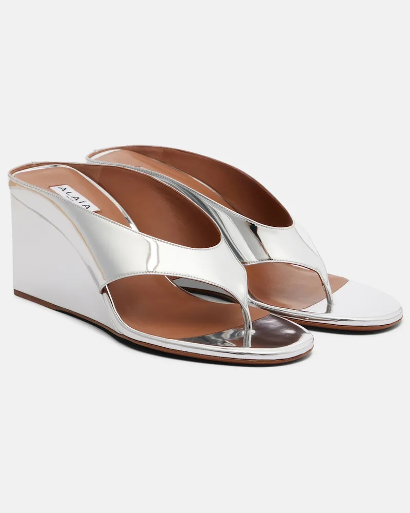 Alaïa AlaÃ¯a Sandali infradito Cube in pelle con zeppa Argento