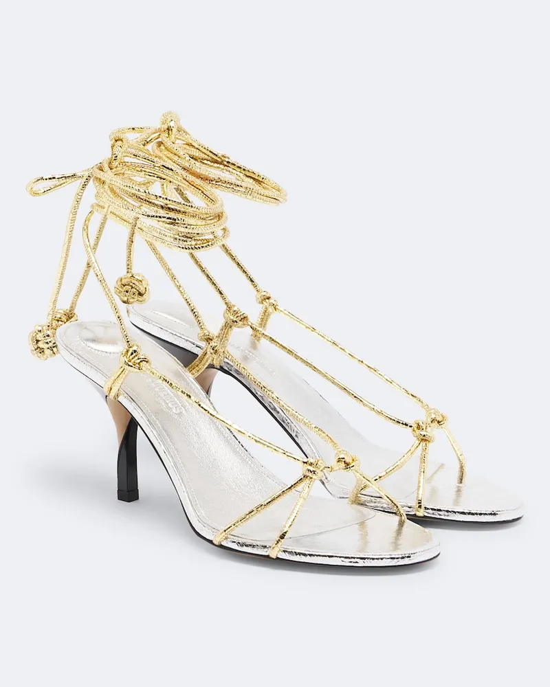 Jacquemus Sandali Tourni in pelle metallizzata Multicolore