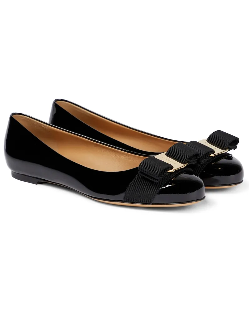 Ferragamo Ballerine Varina in vernice Nero