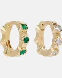 Ileana Makri Orecchini a cerchio Stepping Stone Midi in oro 18kt con diamanti e smeraldi Verde