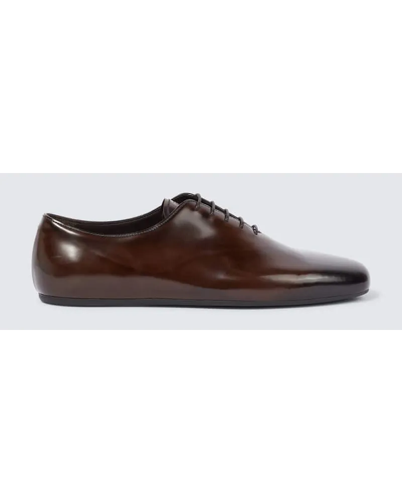 Prada Stringate Oxford in pelle Marrone