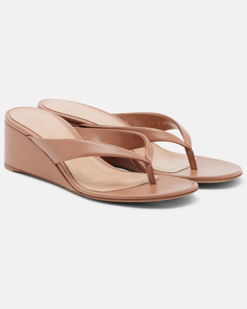 Gianvito Rossi Sandali infradito platform in pelle Beige