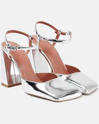 Amina Muaddi Pumps Charlotte 95 in pelle metallizzata Argento