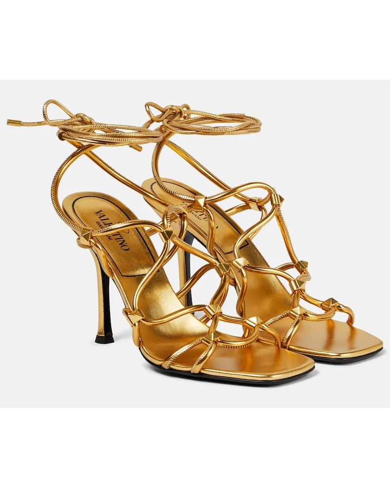 Valentino Garavani Sandali Rockstud Net in pelle Oro