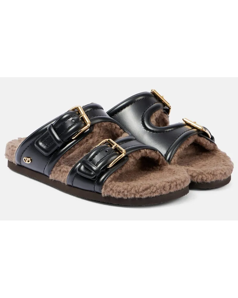 Valentino Garavani Sandali in pelle con pelliccia sintetica Nero