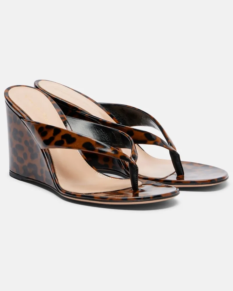 Gianvito Rossi Sandali infradito in pelle con zeppa Marrone