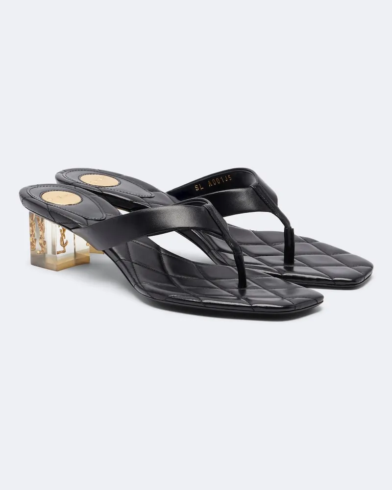 Saint Laurent Sandali infradito Sip Cassandre in pelle matelassé Nero