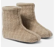 Slippers in cashmere