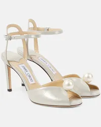 Jimmy Choo Sandali Sacora 85 in suede con perle bijoux Argento