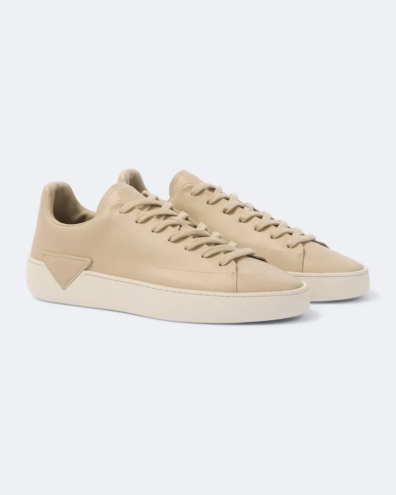 Prada Sneakers Court in pelle Beige
