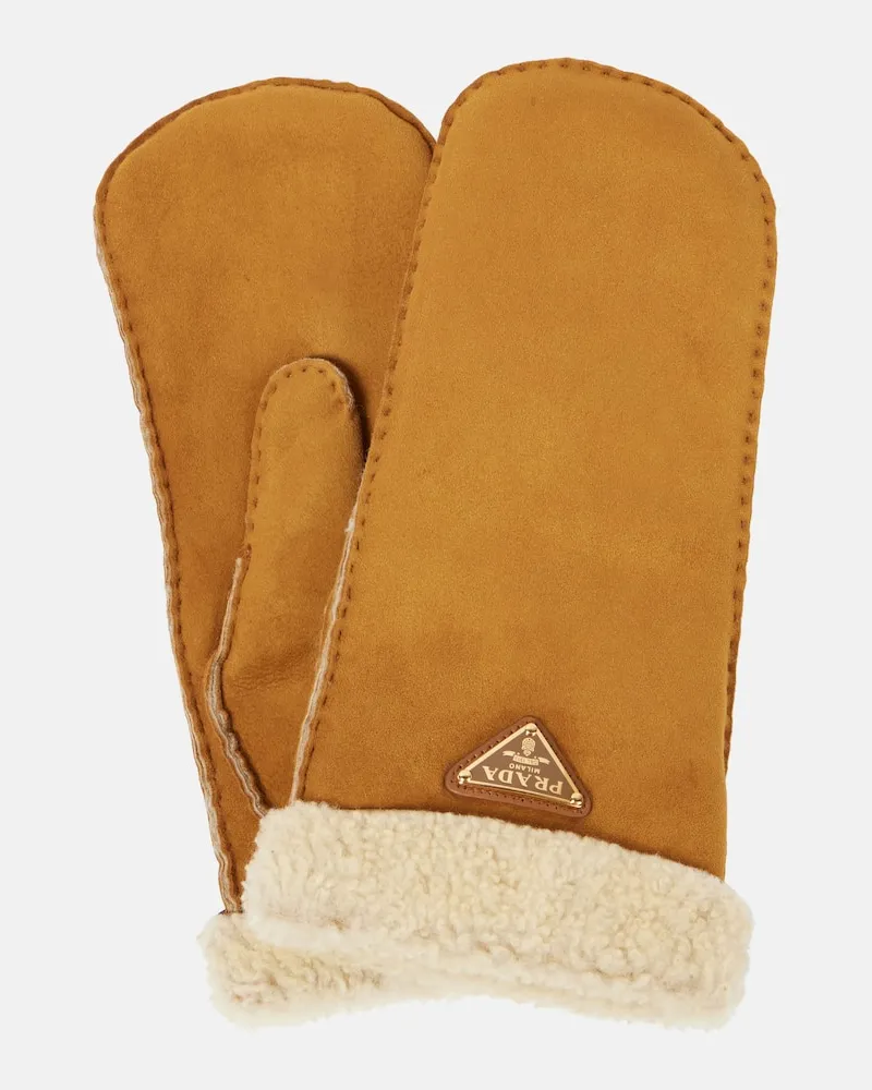 Prada Muffole in shearling Beige