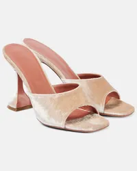 Amina Muaddi Mules Lupita 95 in velluto Beige