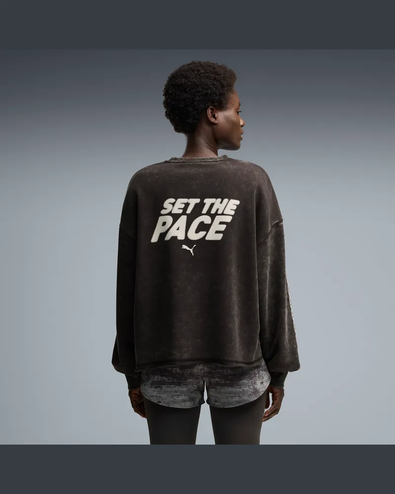Puma Felpa oversize con grafica Run Culture Collective da donna, Abbigliamento, Nero Black