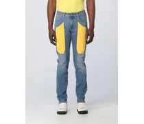 Jeans in denim